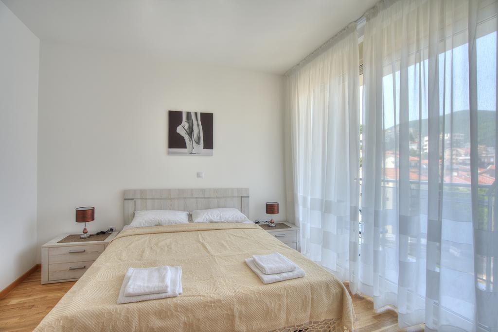 Apartments Lora Bokeljske Brigade Budva Exterior foto