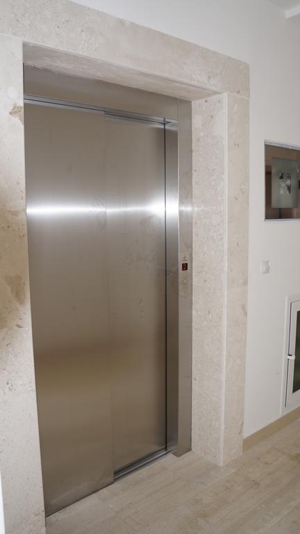Apartments Lora Bokeljske Brigade Budva Exterior foto